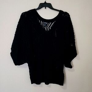 Lane bryant black knit short sleeved sweater size 14 to 20